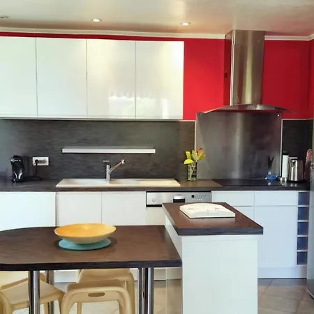 Appartement 3 Minutes Walk From The