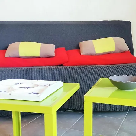 3 Minutes Walk From The Bandol